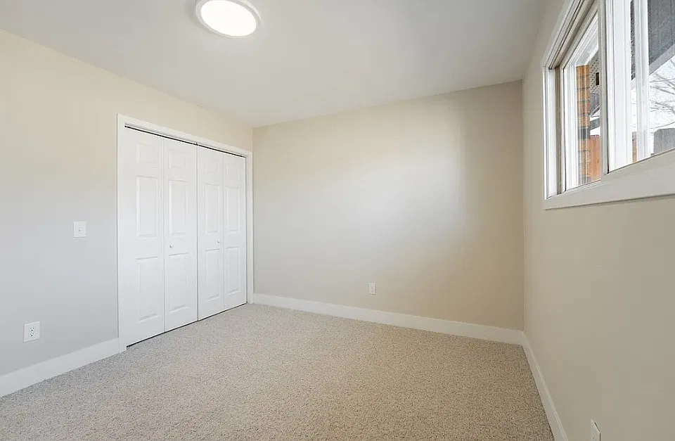 3 bed, 1400 sqft, $1,649 — Photo 3