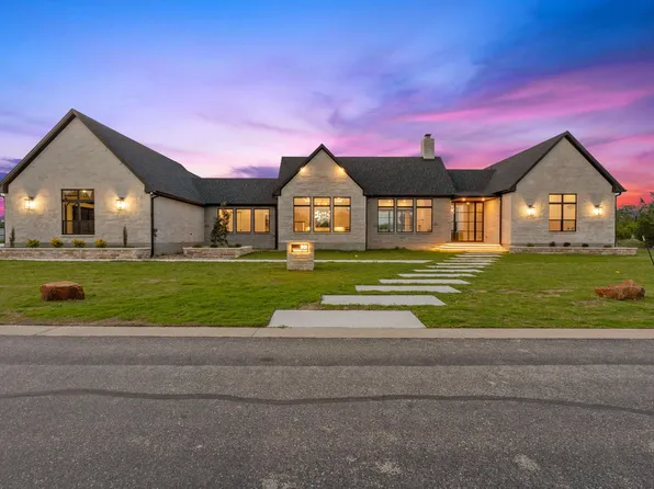 501 Rawhide Ln, Florence, TX 76527