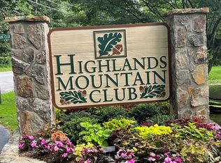 1402 Highlands Mountain Clb #1402, Highlands, NC 28741