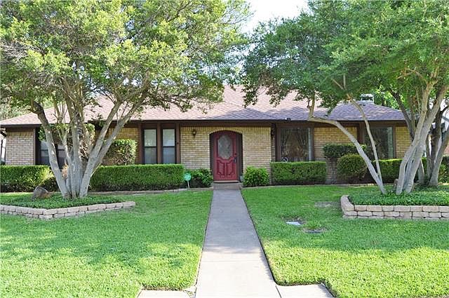 1st image of 2305 Meadow Lake Dr