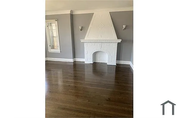 Building Photo - 10725 S Calumet Ave #3