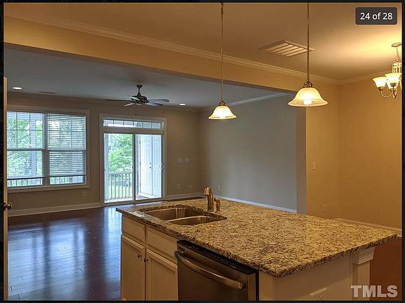 4th image of 114 Secret Grove Ln