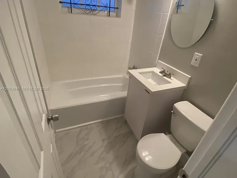 217 NW 48th St #2 — Photo 6