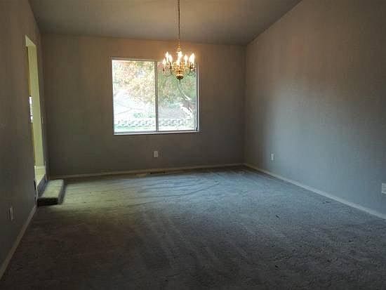 Formal Dinning room