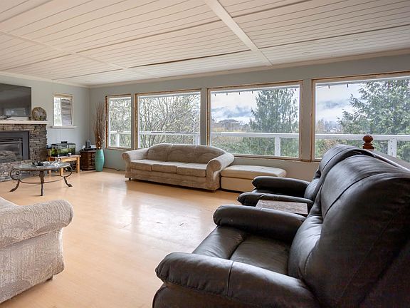 5th image of 42140 Majuba Hill Rd