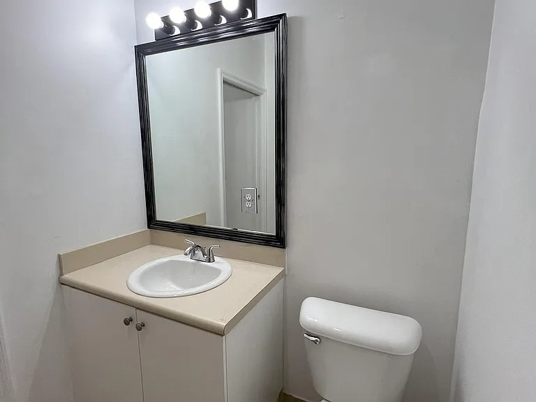 8407 Bernwood Cove Loop #508 — Photo 42