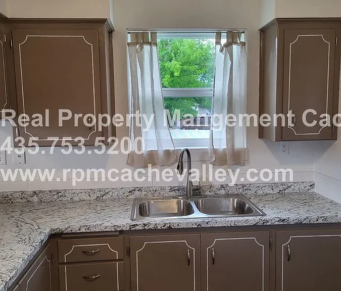 2662 N 370 E — Photo 4