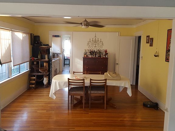 2nd image of 1033 N Oxford Ave