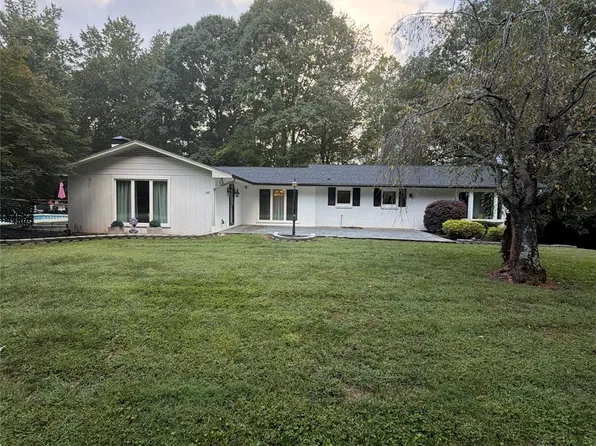 605 Bumgarner Industrial Dr SW, Conover, NC 28613