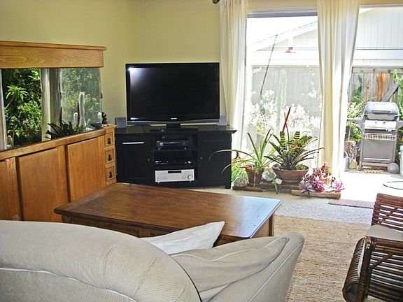 3rd image of 367 Cannon Green Dr APT A