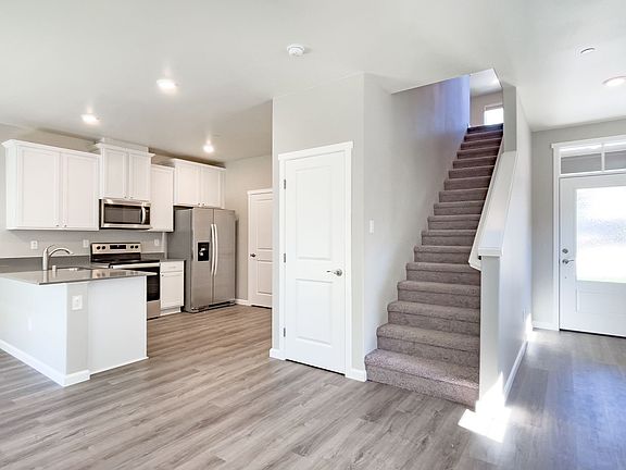 3rd image of 8726 E Gilman Ave