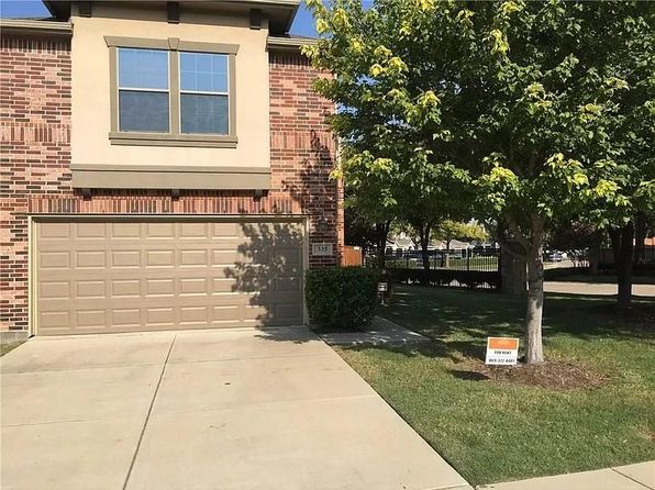 335 Phoebe Dr