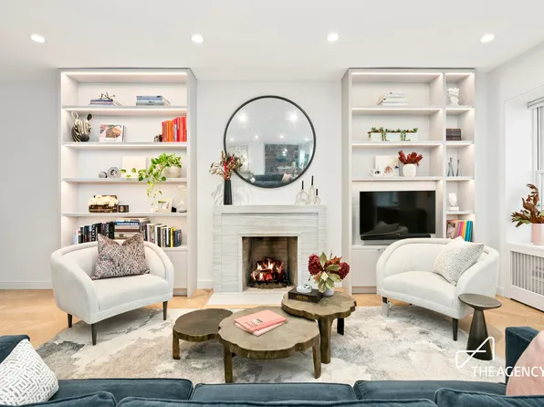 137 East 15th Street image 2 of 13