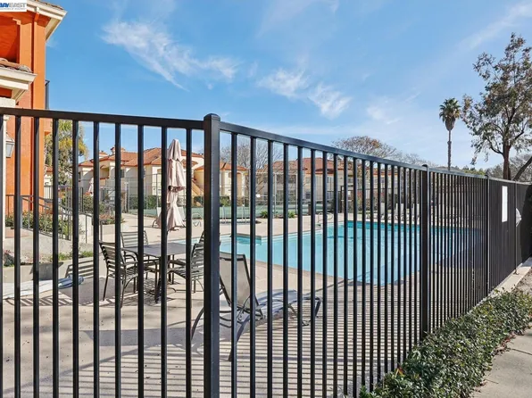7052 Dublin Meadows St APT H, Dublin, CA 94568