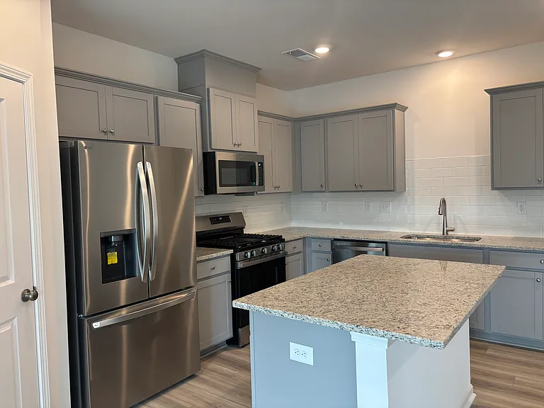 5008 Falstone Dr — Photo 17