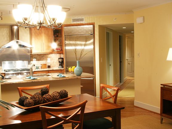 2nd image of 1325 N Pierce St APT 503
