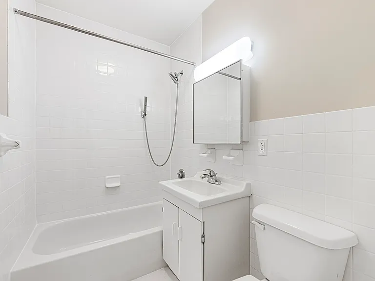 307 W 111th St #5R — Photo 8