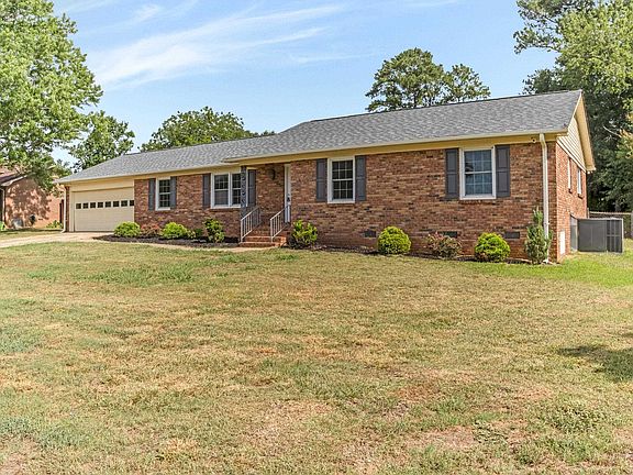 2nd image of 112 Shoally Park Dr