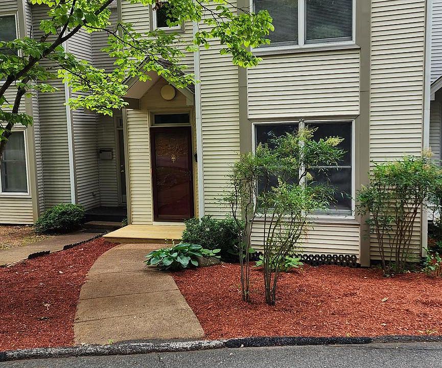 1st image of 324 Harper Dr