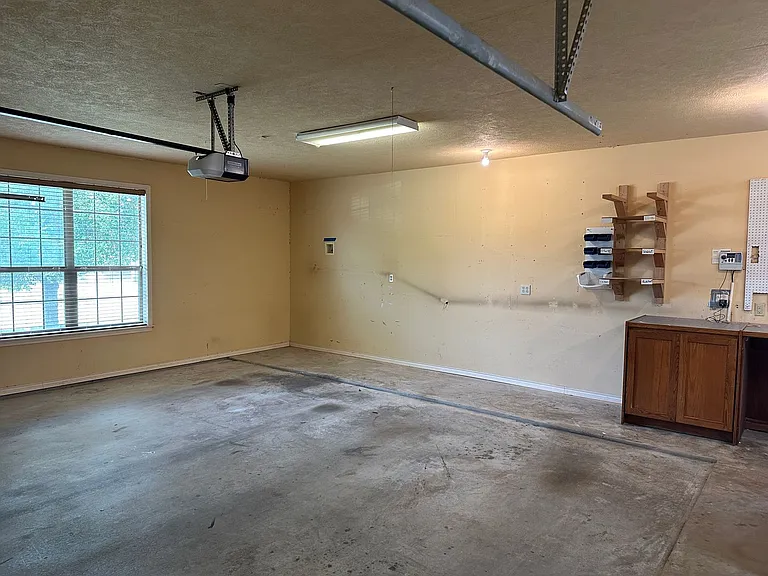 4413 Hearst Ct — Photo 36