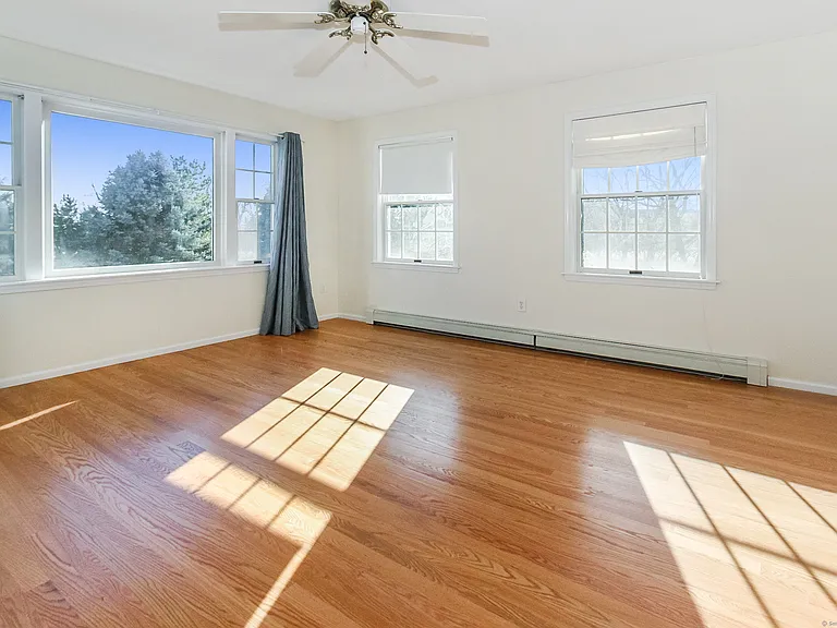 107 Benson Pl — Photo 17