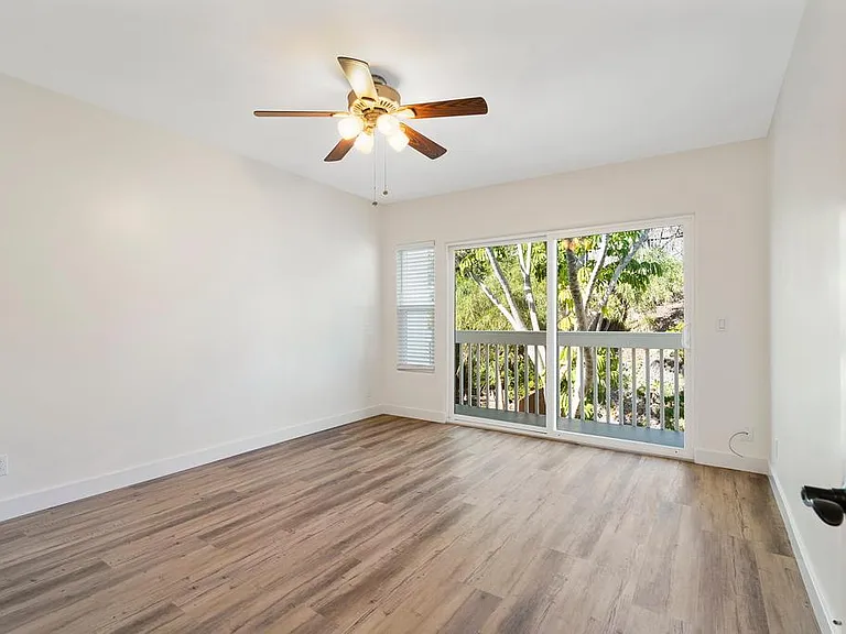 844 Mola Vista Way #844 — Photo 25