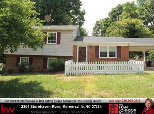 2304 Stonehaven Rd, Kernersville, NC 27284