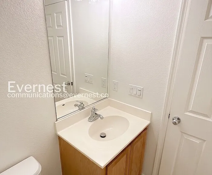 69 Ede Ln — Photo 17