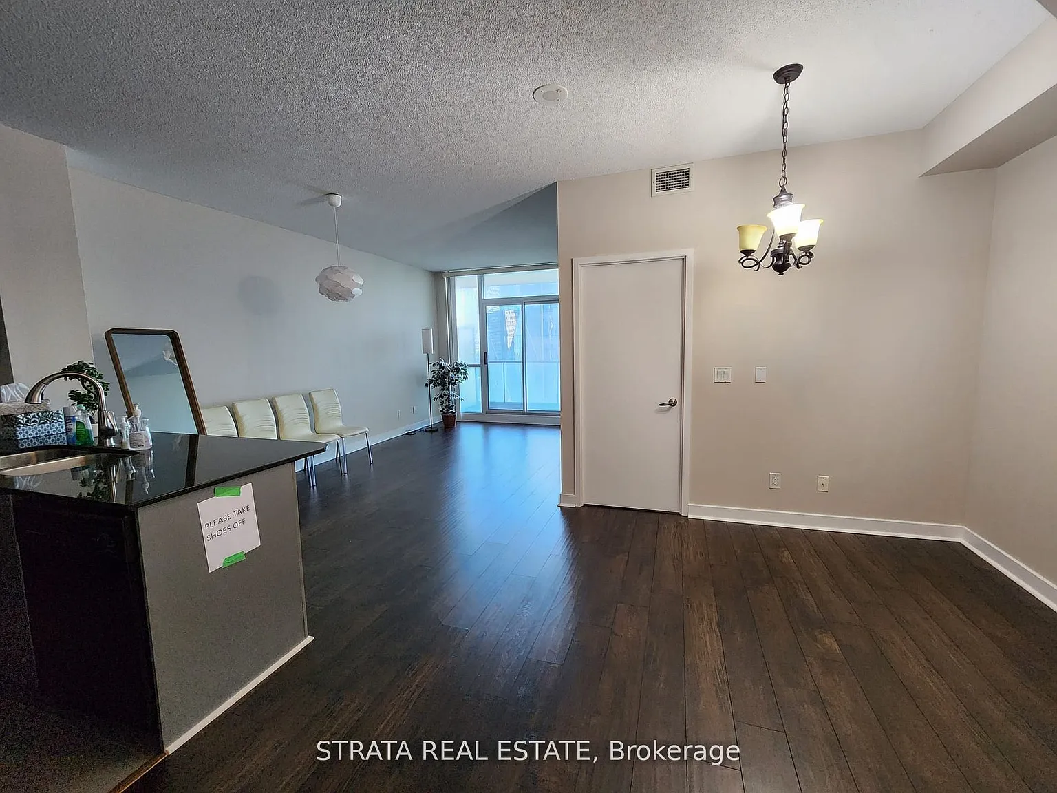 2 bed, $2,450 — Photo 1
