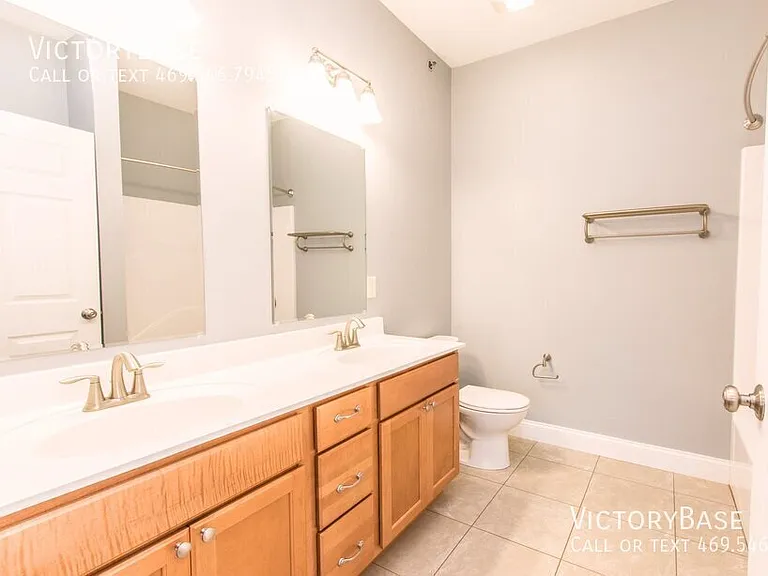 Creekside Apartments — Photo 7