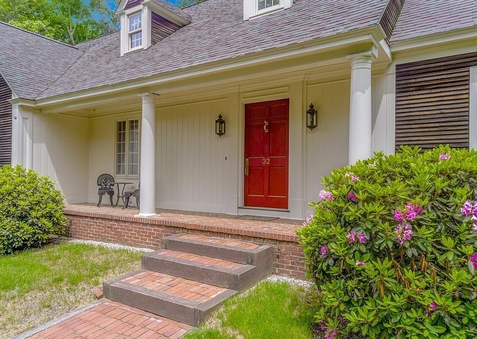 32 Southboro Rd, Upton, MA 01568 Zillow