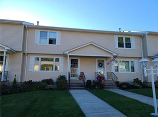 10 Bateman Ave APT A2, Cranston, RI 02920