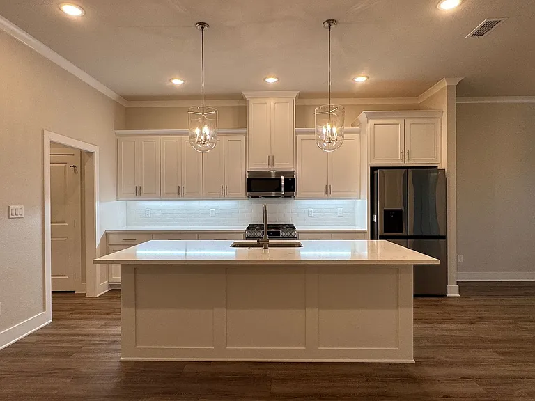 7035 Hillside Ave — Photo 15