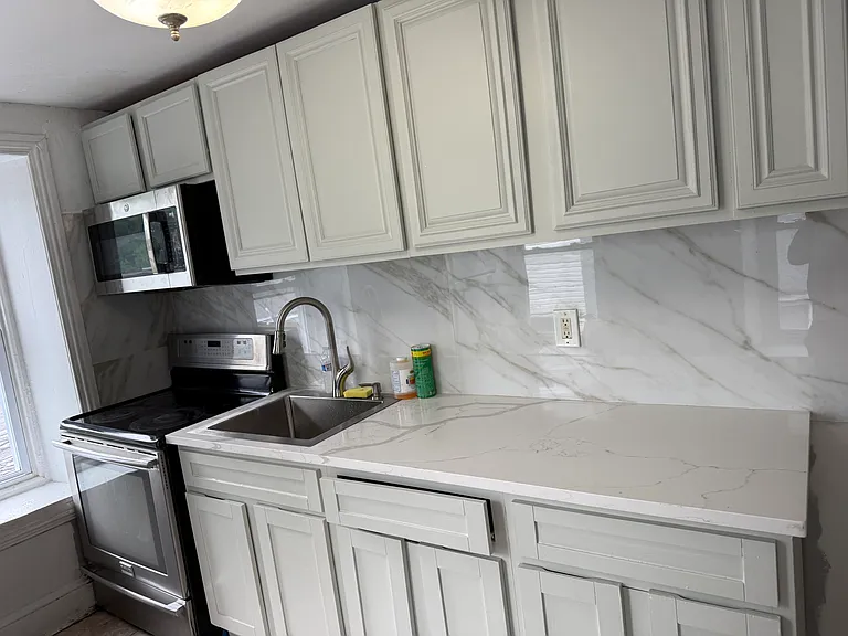 27 E Meehan Ave #2 — Photo 8