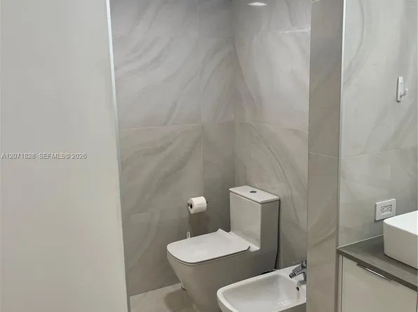 20191 E Country Club Dr APT 503, Aventura, FL 33180