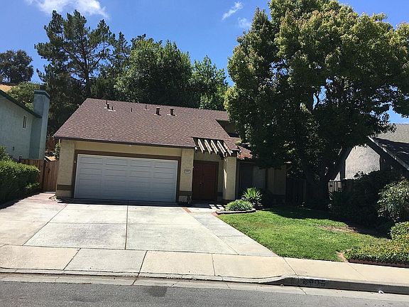 2nd image of 4905 Scarlett Way