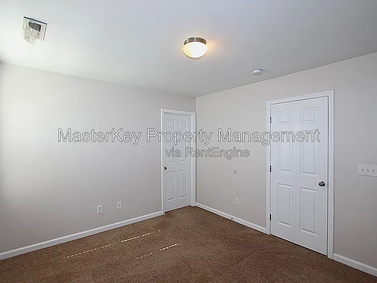 508 Bayou Ct — Photo 12