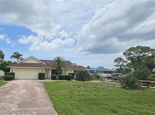 27226 Barefoot Ln, Bonita Springs, FL 34135