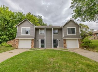 320 NW Gibson Rd, Lees Summit, MO 64063