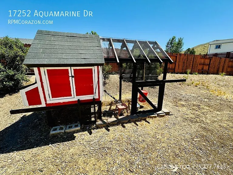 17252 Aquamarine Dr — Photo 24