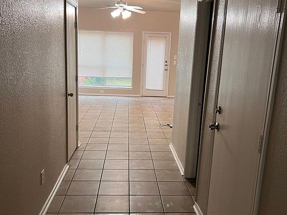 3rd image of 4124 Saint Charles