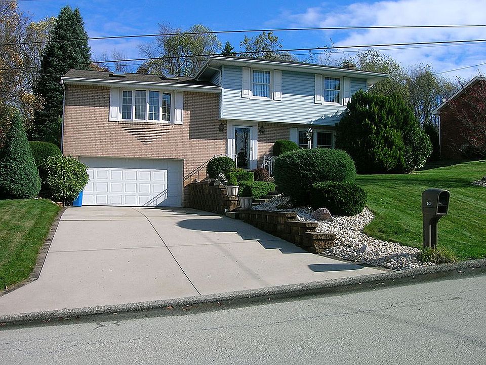 1st image of 943 Rolling Meadows Dr