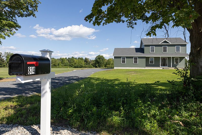 2nd image of 814 Vaughn Road