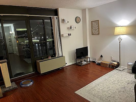 1st image of 2540 Shore Blvd APT 14L