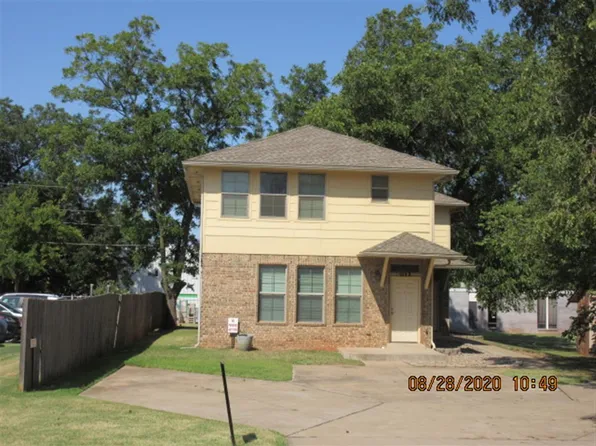 415 Chartrand Ave #B, Edmond, OK 73034