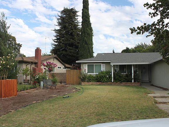 2nd image of 16 Ness Ct