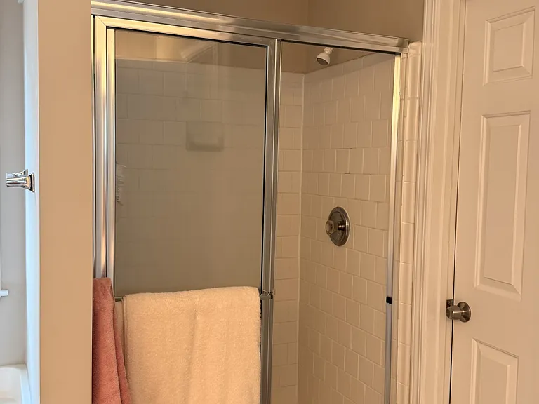 5805 Haterleigh Dr — Photo 16