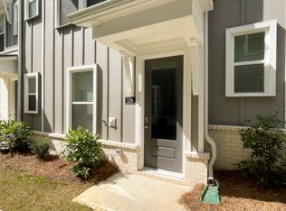 126 Asland Ln, Hapeville, GA 30354