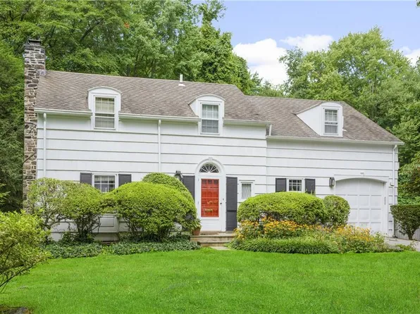 21 Round Hill Road, Scarsdale, NY 10583