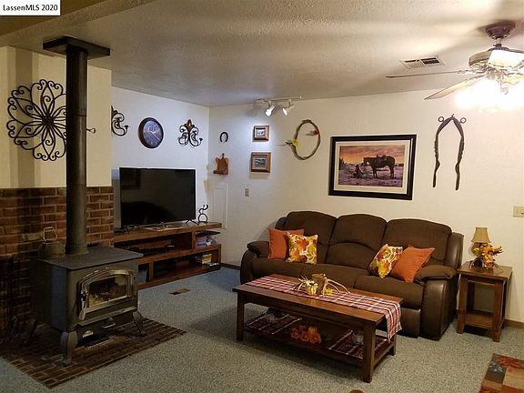 3rd image of 465-205 Quail Ln